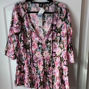 NWT Agnes and Dora Tunic Floral Large
